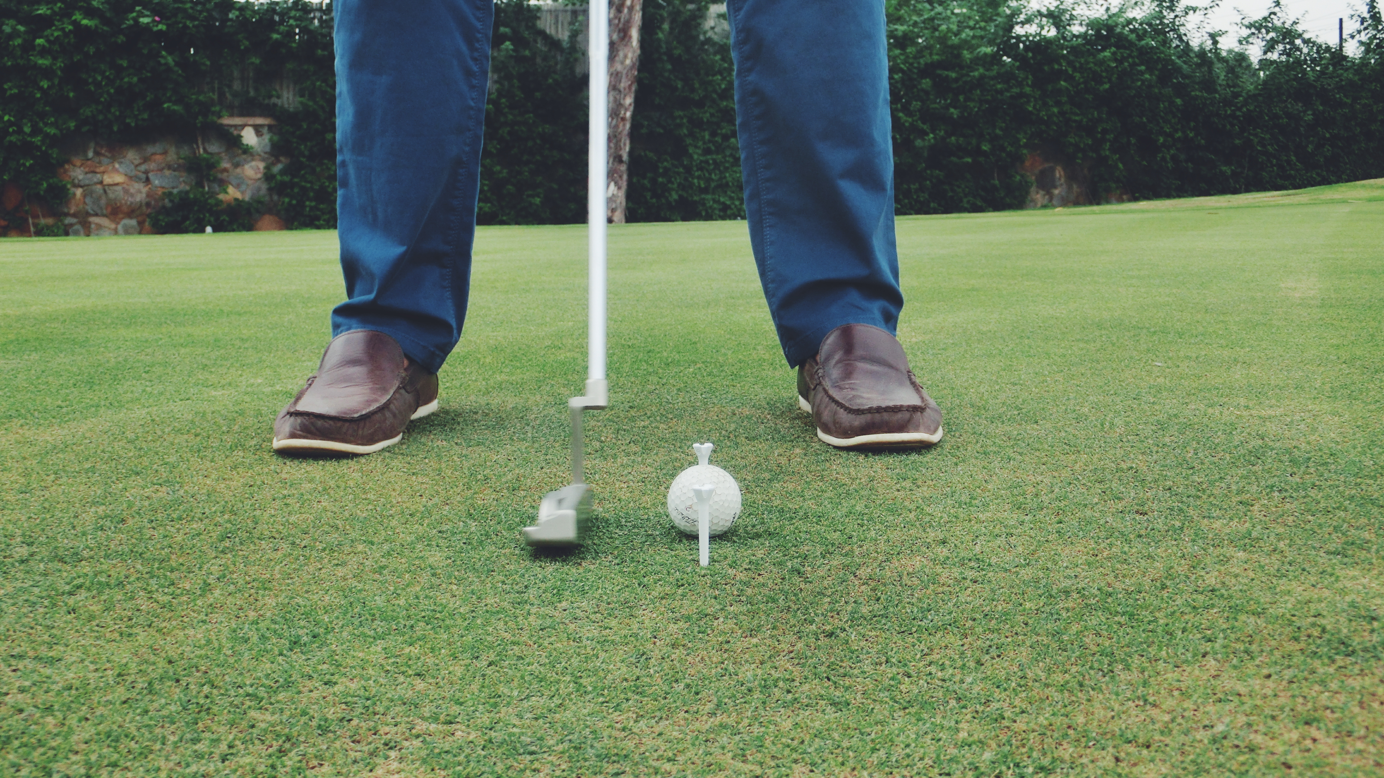 Putting makes or breaks your golf score !